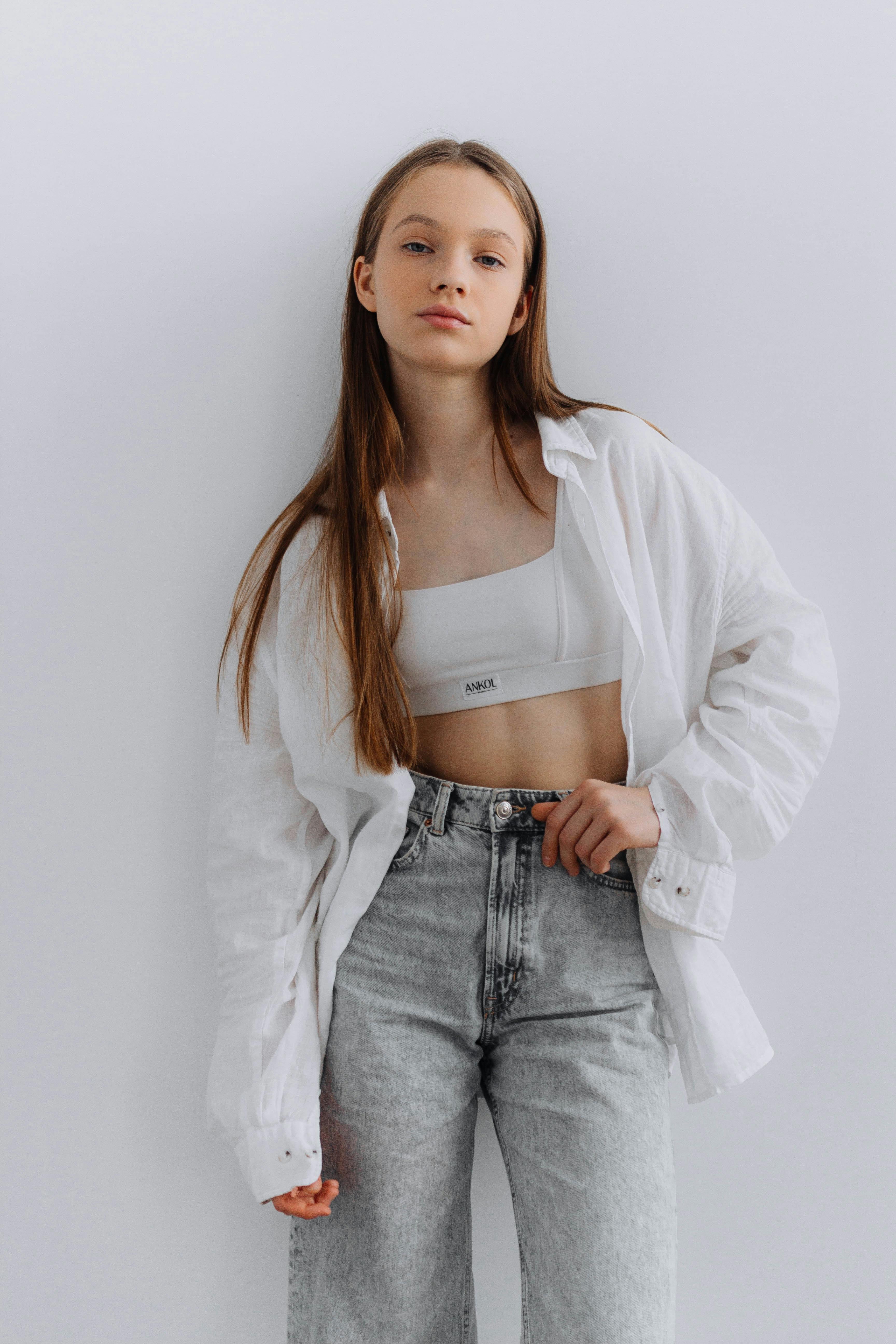 5-Must-Have-Streetwear-Essentials-for-2025 RICKY STORE